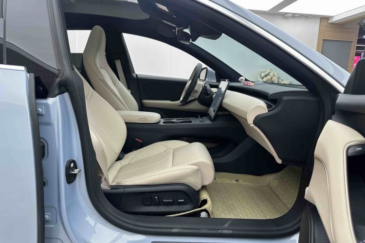 Used Nio ET5T 2024 75kWh Touring Right Front Seat