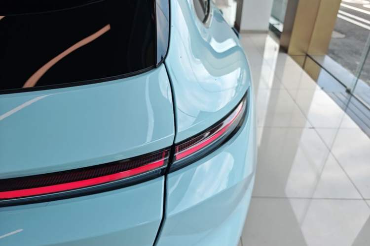 Used Nio ET5T 2024 75kWh Touring Right Rear Taillight