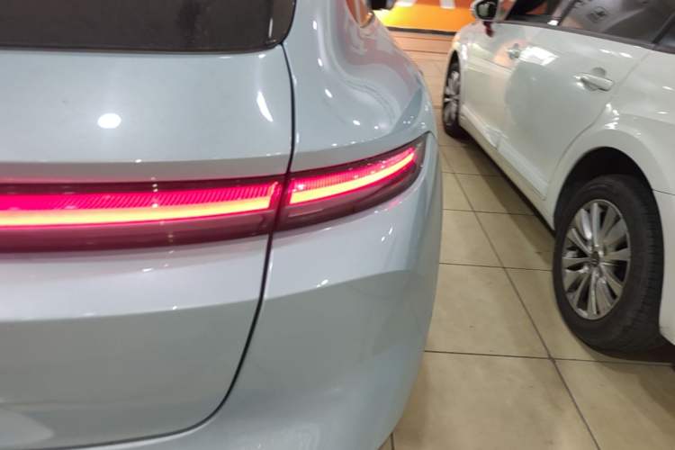 Used Nio ET5T 2024 75kWh Touring Right Rear Taillight