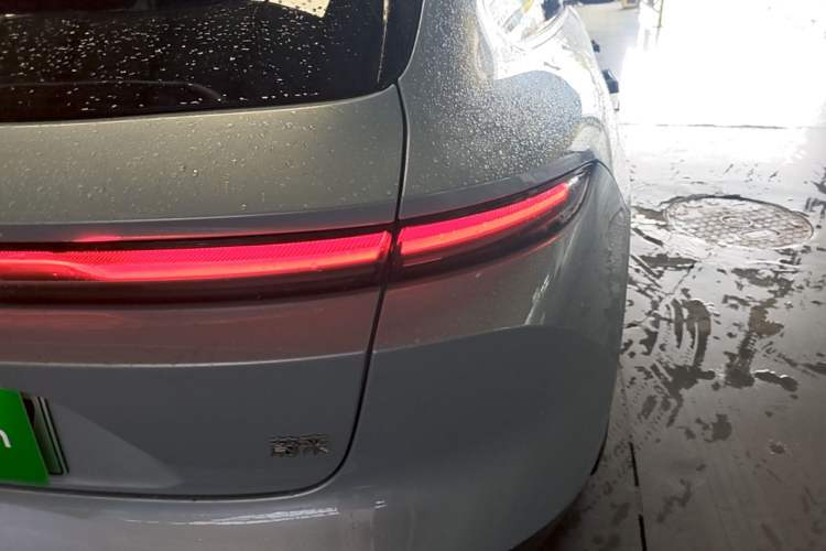 Used Nio ET5T 2024 75kWh Touring Right Rear Taillight