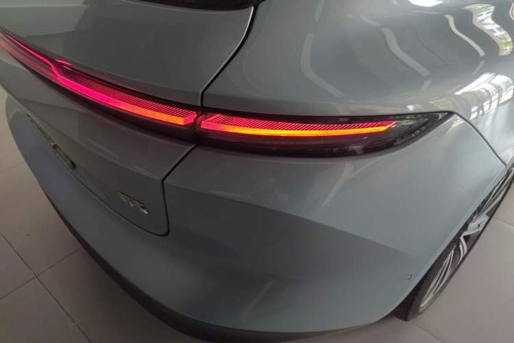 Used Nio ET5T 2024 75kWh Touring Right Rear Taillight