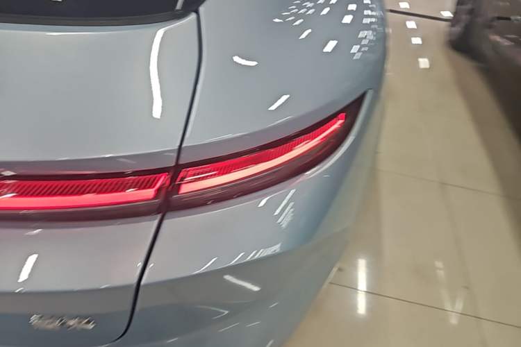 Used Nio ET5T 2024 75kWh Touring Right Rear Taillight