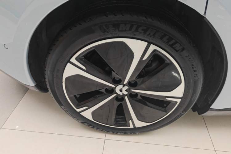 Used Nio ET5T 2024 75kWh Touring Right Rear Wheel Hub