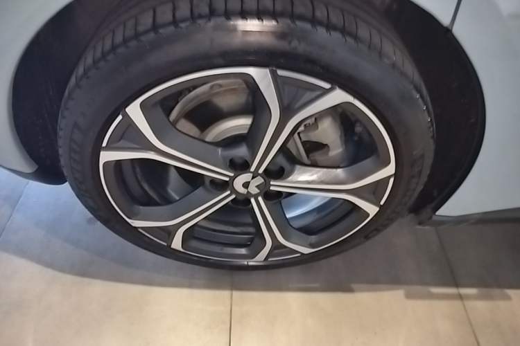 Used Nio ET5T 2024 75kWh Touring Right Rear Wheel Hub