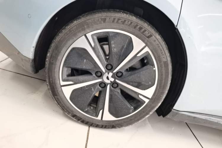 Used Nio ET5T 2024 75kWh Touring Right Rear Wheel Hub
