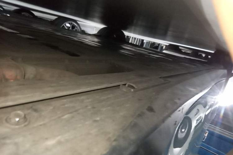Used Nio ET5T 2024 75kWh Touring Right Side Sill