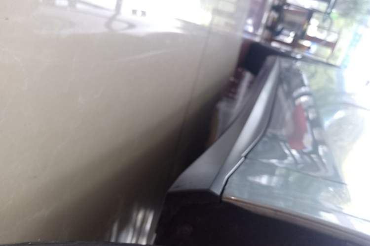 Used Nio ET5T 2024 75kWh Touring Right Side Sill