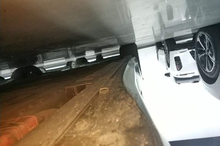 Used Nio ET5T 2024 75kWh Touring Right Side Sill