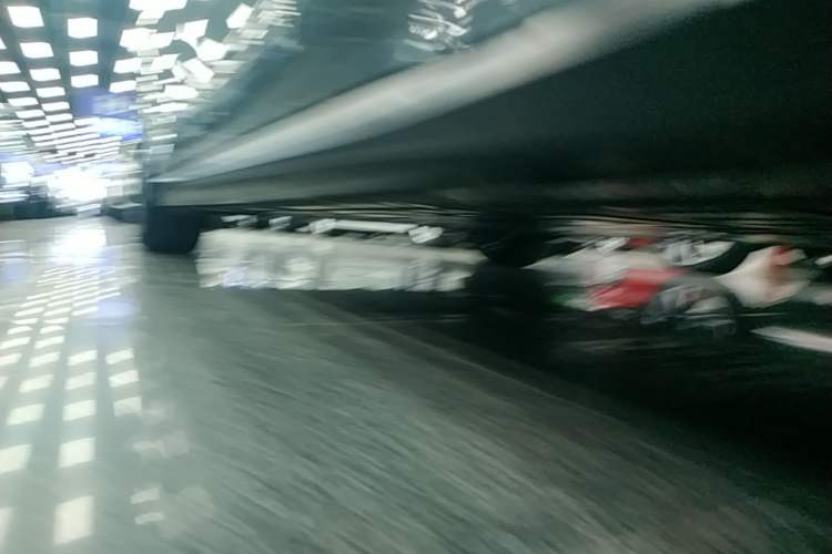 Used Nio ET5T 2024 75kWh Touring Right Side Sill