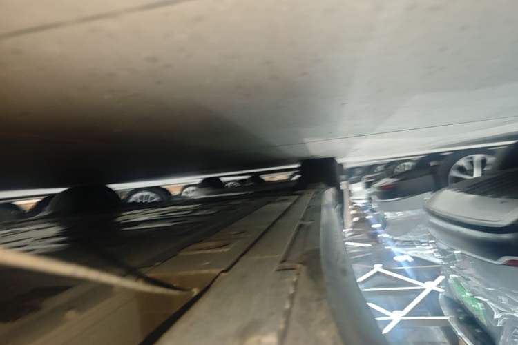 Used Nio ET5T 2024 75kWh Touring Right Side Sill