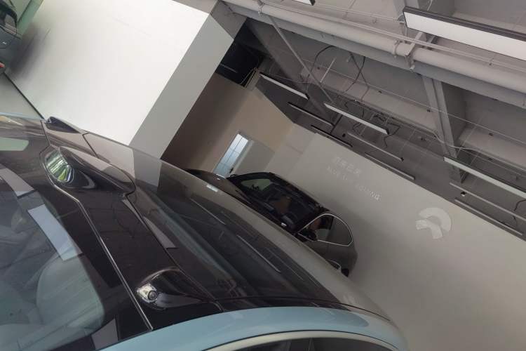 Used Nio ET5T 2024 75kWh Touring Roof