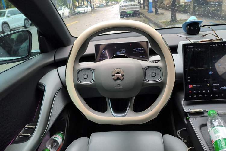Used Nio ET5T 2024 75kWh Touring Steering Wheel