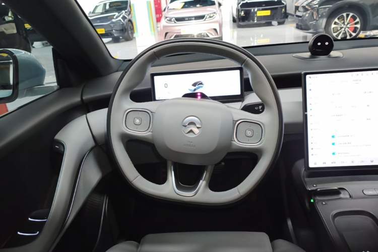 Used Nio ET5T 2024 75kWh Touring Steering Wheel