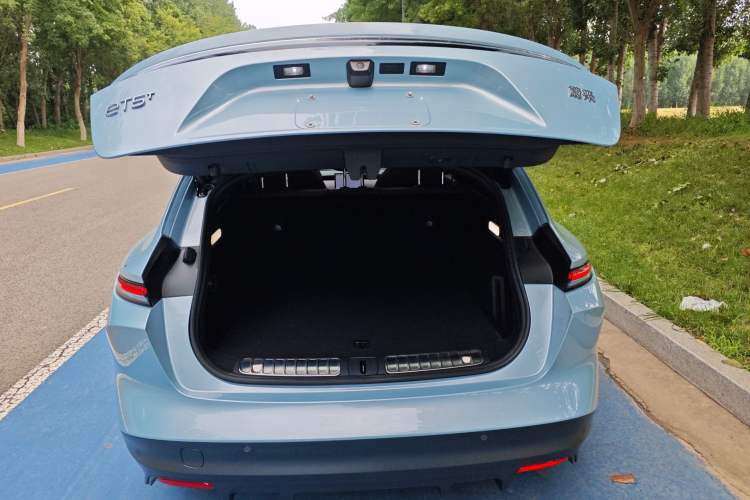 Used Nio ET5T 2024 75kWh Touring Trunk