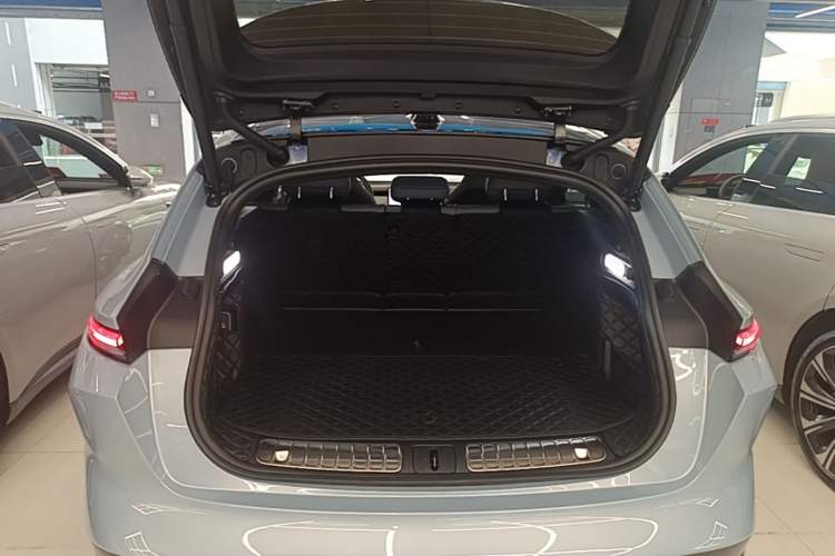 Used Nio ET5T 2024 75kWh Touring Trunk