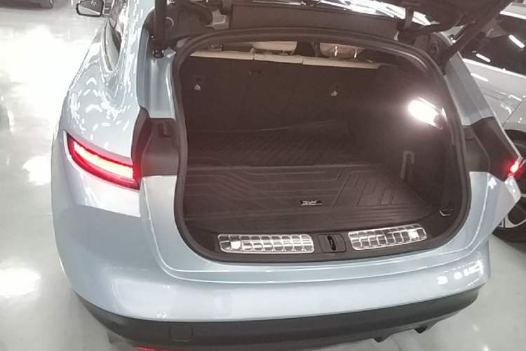 Used Nio ET5T 2024 75kWh Touring Trunk