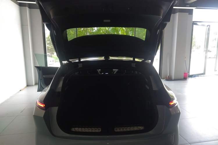 Used Nio ET5T 2024 75kWh Touring Trunk