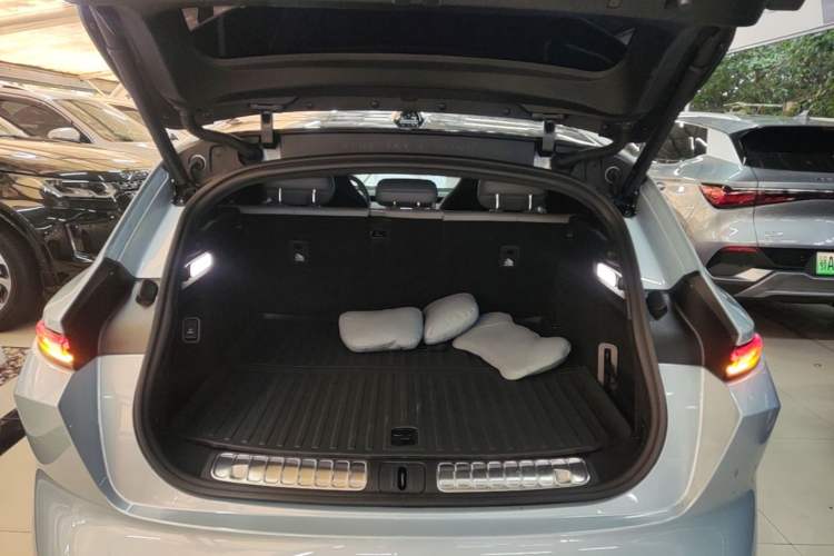 Used Nio ET5T 2024 75kWh Touring Trunk