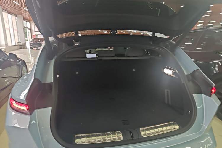 Used Nio ET5T 2024 75kWh Touring Trunk