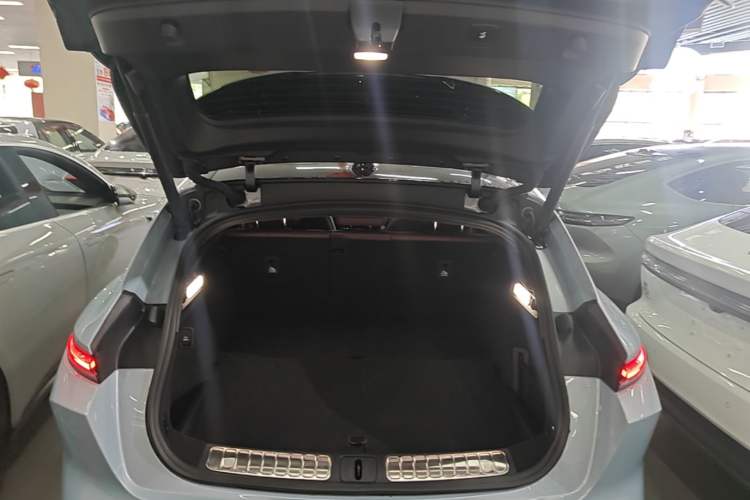 Used Nio ET5T 2024 75kWh Touring Trunk