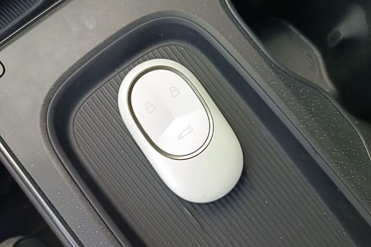 Used Nio ET5T 2024 75kWh Touring Vehicle Key