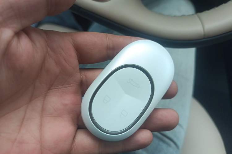 Used Nio ET5T 2024 75kWh Touring Vehicle Key