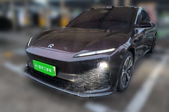 Nio ET5T 2024 75kWh Touring usata