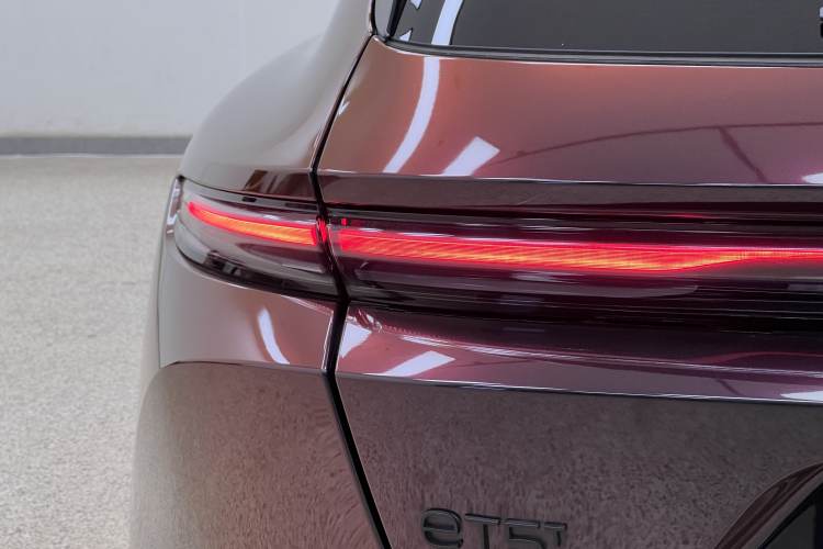 Used Nio ET5T 2024 75kWh Touring Exterior 10
