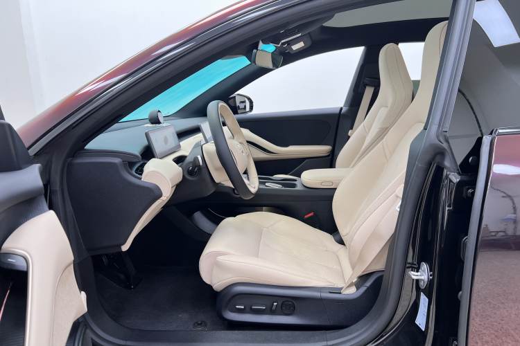 Used Nio ET5T 2024 75kWh Touring Interior 3
