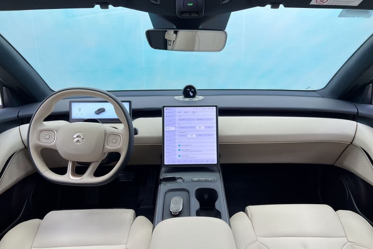 Used Nio ET5T 2024 75kWh Touring Interior 9