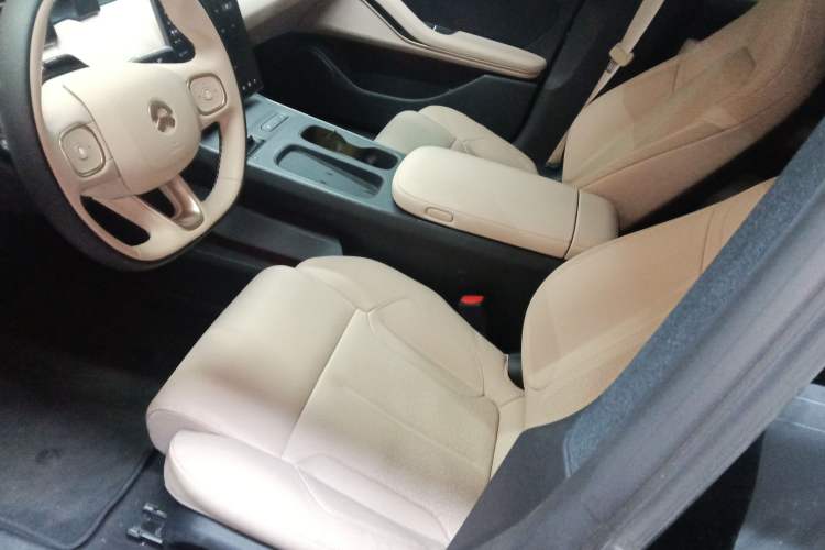 Used Nio ET5T 2024 75kWh Touring Left Front Seat