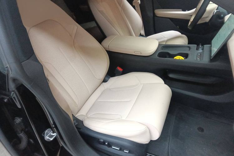 Used Nio ET5T 2024 75kWh Touring Right Front Seat