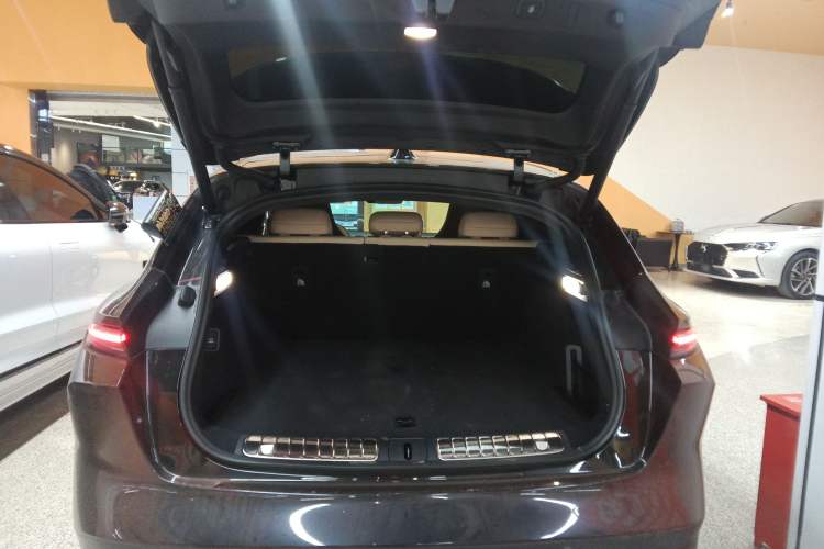 Used Nio ET5T 2024 75kWh Touring Trunk