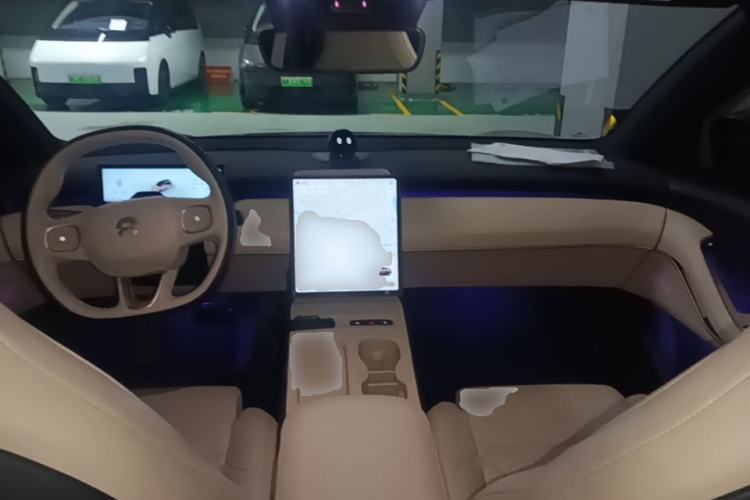 Used Nio ET5T 2024 75kWh Touring Center Console