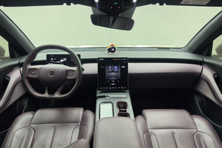 Used Nio ET5T 2024 100kWh Touring Center Console