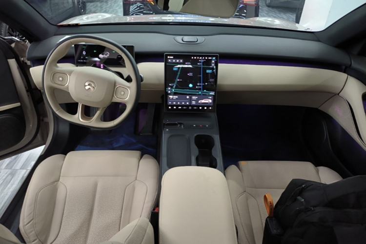 Used Nio ET5T 2024 75kWh Touring Center Console