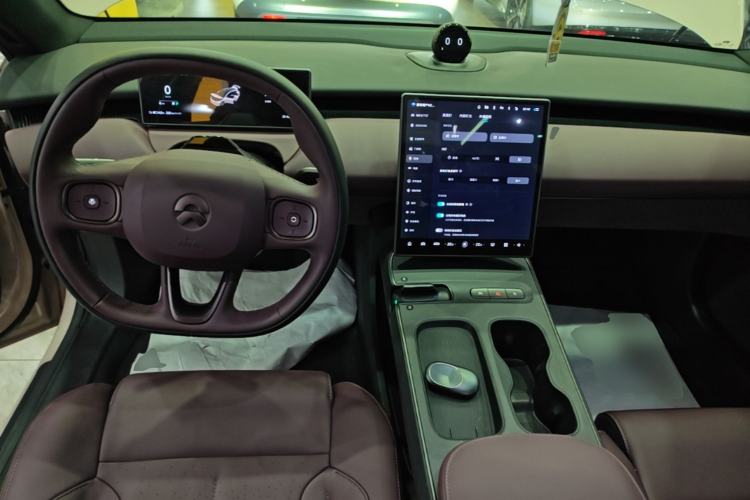 Used Nio ET5T 2024 75kWh Touring Center Console