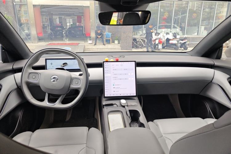 Used Nio ET5T 2024 75kWh Touring Center Console