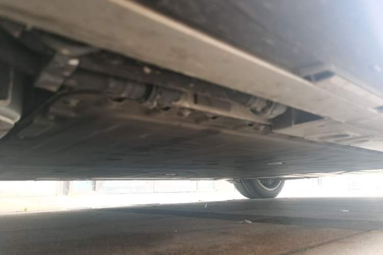 Used Nio ET5T 2024 75kWh Touring Chassis Front Left
