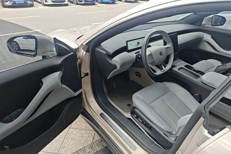 Used Nio ET5T 2024 75kWh Touring Driver Seat