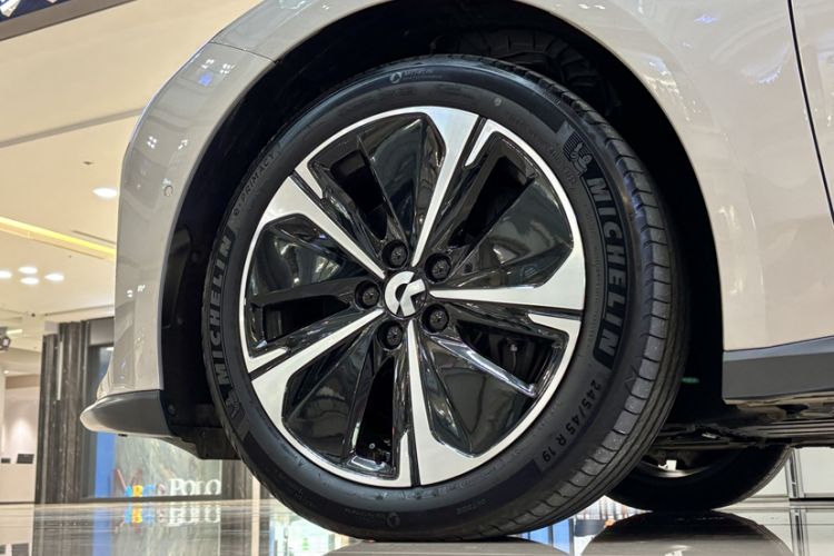 Used Nio ET5T 2024 75kWh Touring Exterior 1
