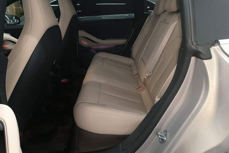 Used Nio ET5T 2024 75kWh Touring Interior 4