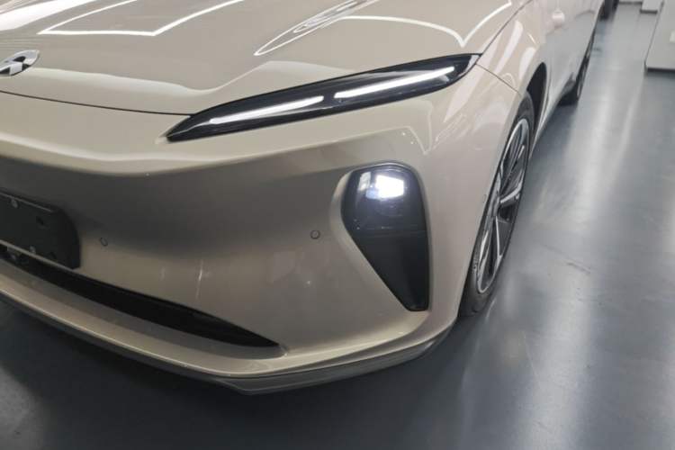 Used Nio ET5T 2024 75kWh Touring Left Front Headlight