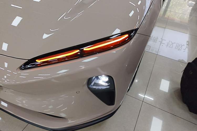 Used Nio ET5T 2024 75kWh Touring Left Front Headlight