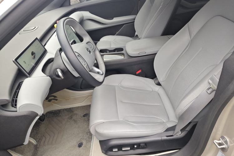 Used Nio ET5T 2024 75kWh Touring Left Front Seat