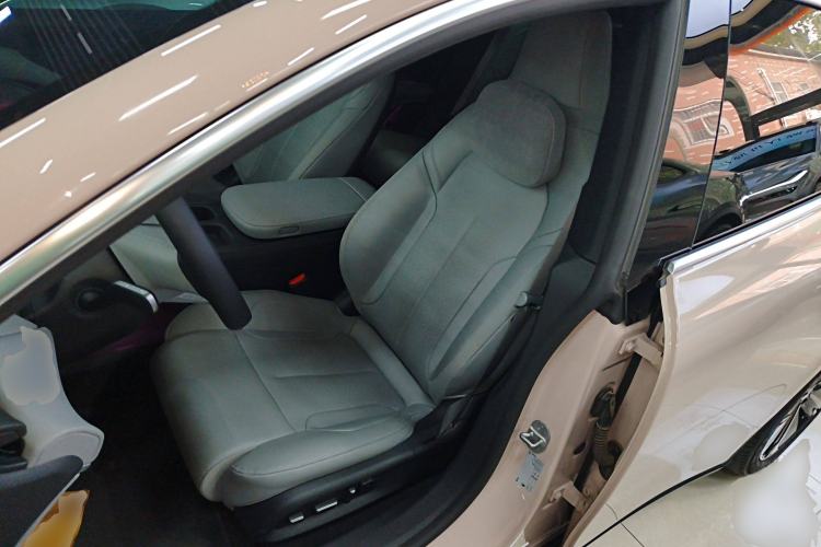 Used Nio ET5T 2024 75kWh Touring Left Front Seat