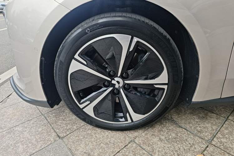 Used Nio ET5T 2024 75kWh Touring Left Front Wheel Hub
