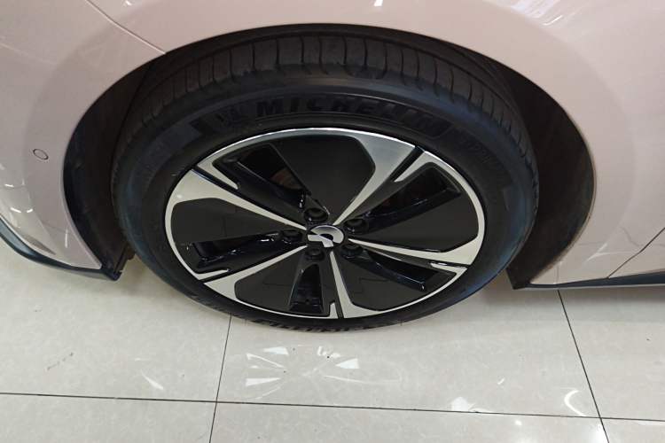 Used Nio ET5T 2024 75kWh Touring Left Front Wheel Hub