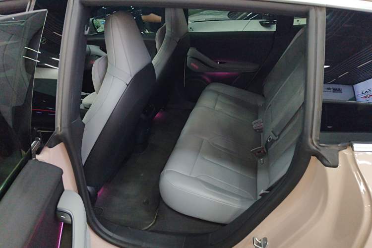 Used Nio ET5T 2024 75kWh Touring Left Rear Seat