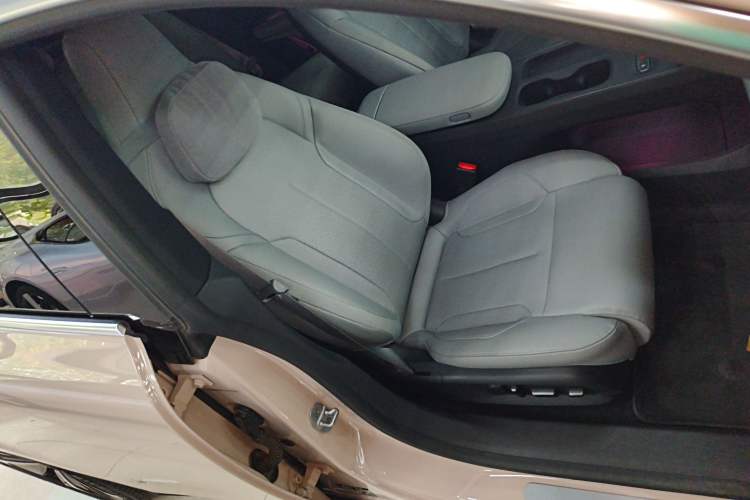 Used Nio ET5T 2024 75kWh Touring Right Front Seat